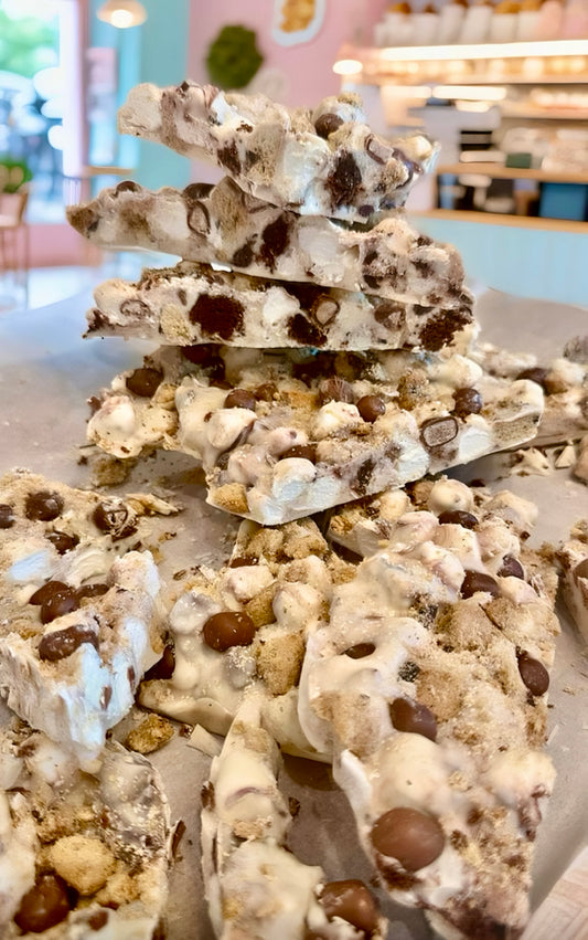 A Gooey Threesome 🍪 (no nuts)