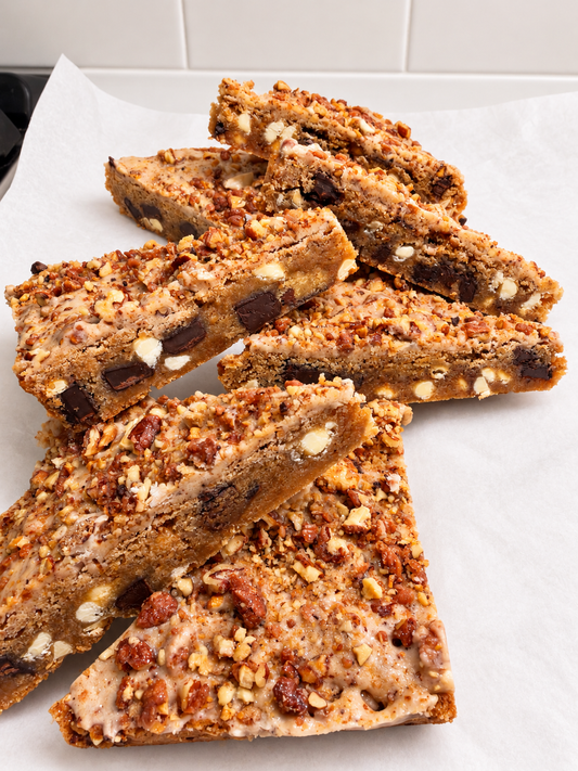Pumpkin Pecan Praline Blondies